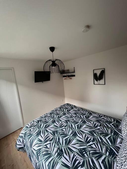 Beau Loft Room Proche Mont Saint Michel Jaccuzi Illimite En Plein Centre Avranches Esterno foto